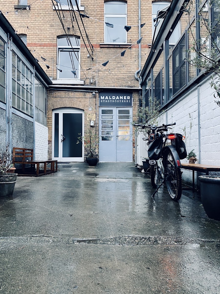 Maldaner Coffee & Culture Lab I Specialty Coffee Shop Photos 2